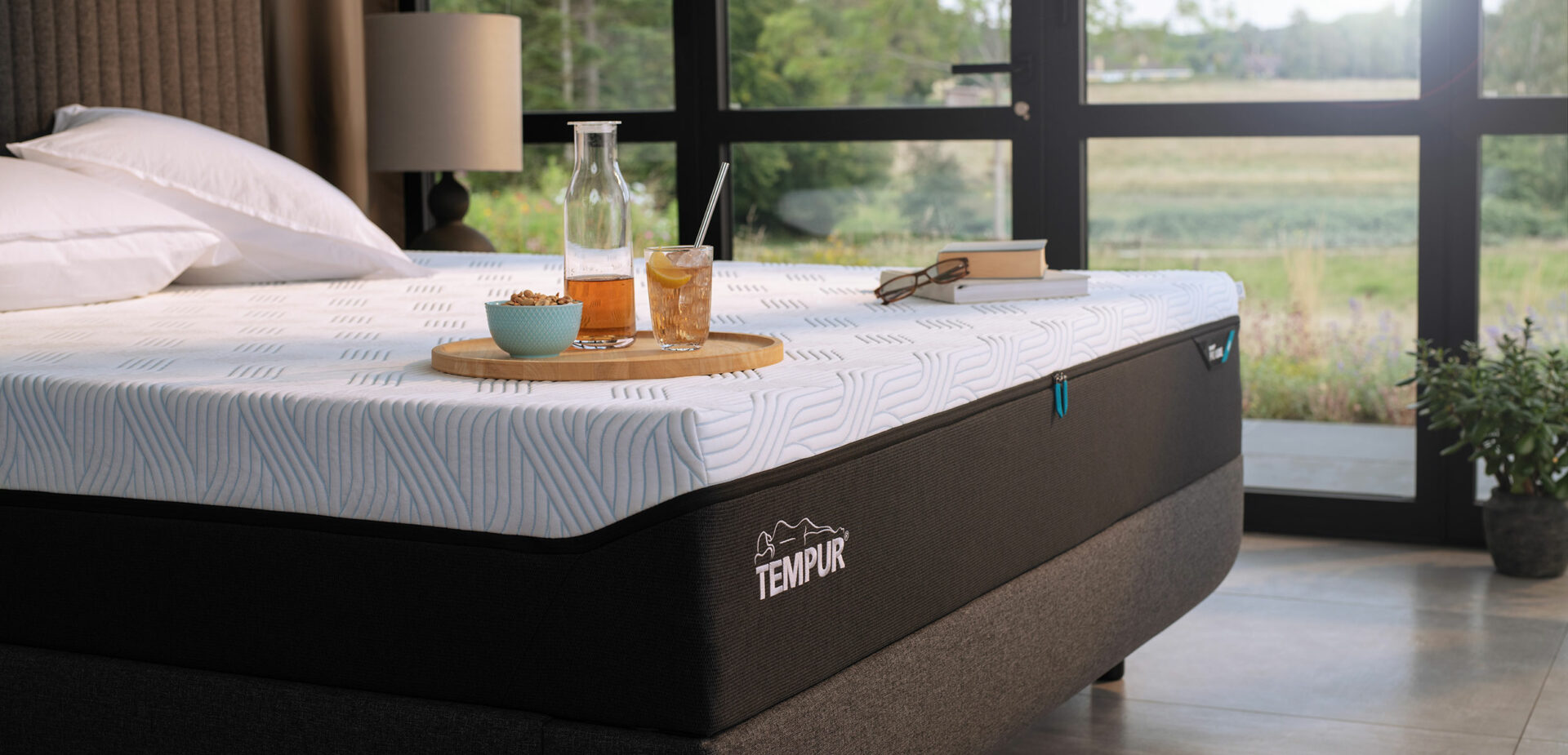 Petit-déjeuner sur le matelas Tempur Pro