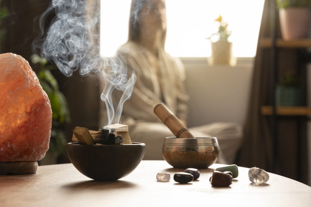 Femme pratiquant l'Ayurveda